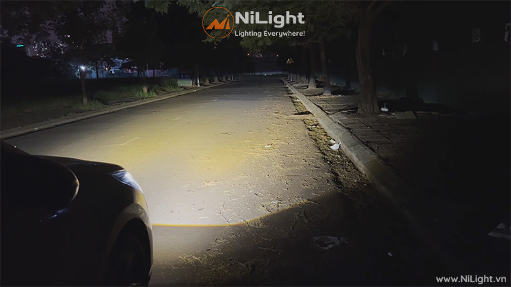 Ánh sáng rộng,  chiếu xa, trải đều và cực kì bám đường của Bi Gầm NiLight N10 Mini 2.0